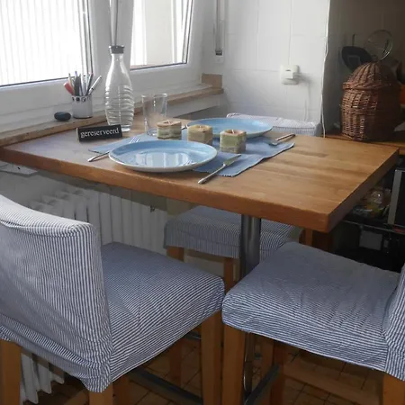 Homestay Glueck In Benrath