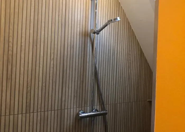 Δωμάτια σε οικογενειακή κατοικία Glueck In Benrath *